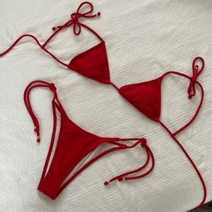 Red bikini set